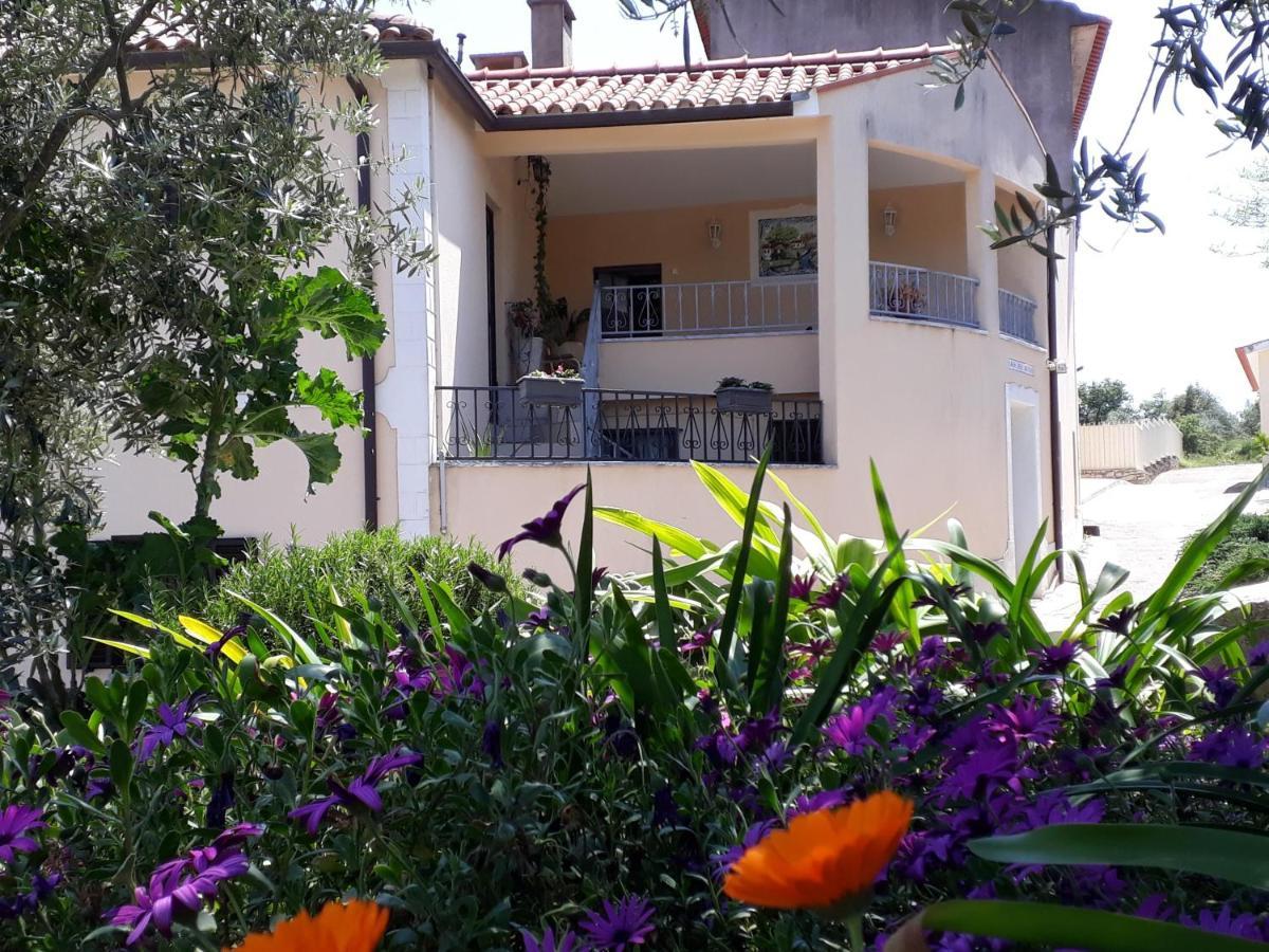 Casa Dos Amigos Villa Ancião Buitenkant foto